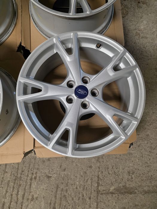 Продавам оригинални джанти Форд 5 108 18 цола