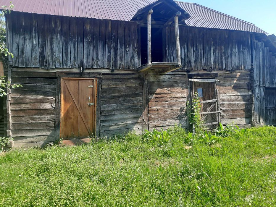 Casa cu 3 camere in Comuna Fagetelu Jud. Olt cu 8515 m2 teren ( 5975 m2 Intravilan, 140 m2 lac, 2400 m2 padure), totul compact, intr-un singur loc.