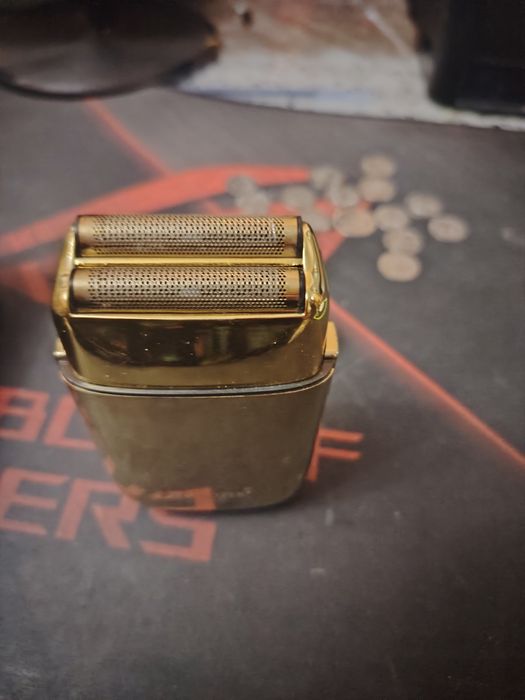 Elektrik shaver(soqol olish mashinkasi )