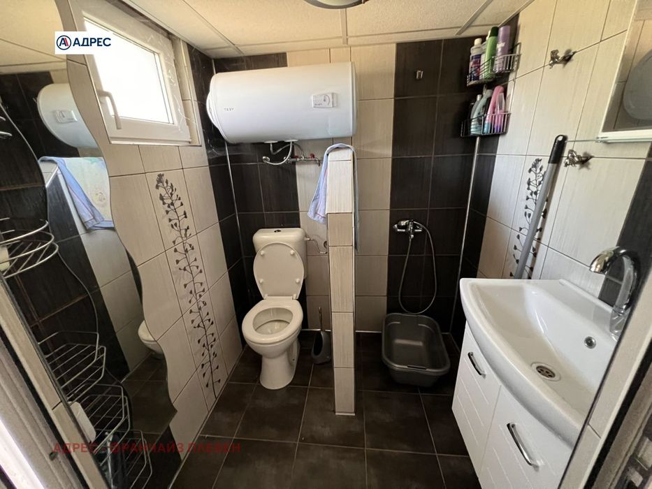 Продава се Къща в Ловеч, Промишлена зона - 82 кв.м за 811 €/кв.м - Снимка #5