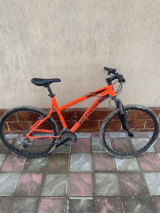 Bicicleta B-twin Dechatlon MTB City