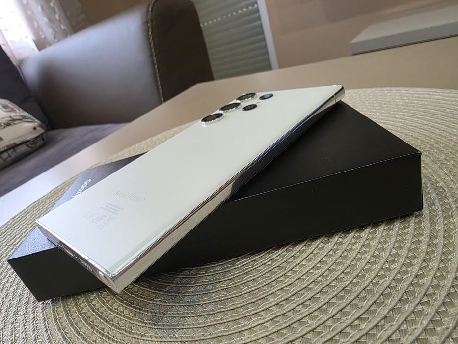 Samsung galaxy s 23 ultra, 256GB.Цвят cream.