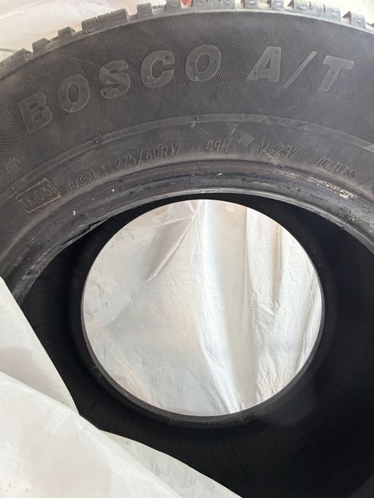 Продам б/у шины размер 225/60/17