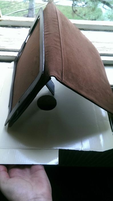 Husa noua Skpad Paris din piele naturala pentru iPad 1, culoare maro