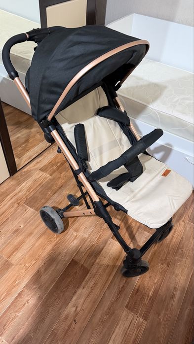 Продаю детскую коляску