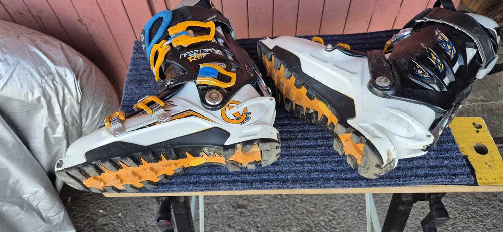 Clăpari tură Scarpa Maestrale RS, talpă 306 mm