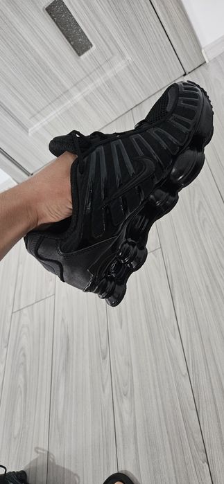 Vand adidasi Nike Shox TL