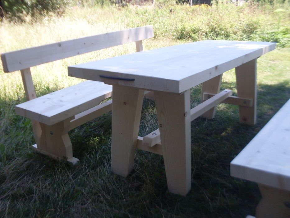 маси и пейки от масив