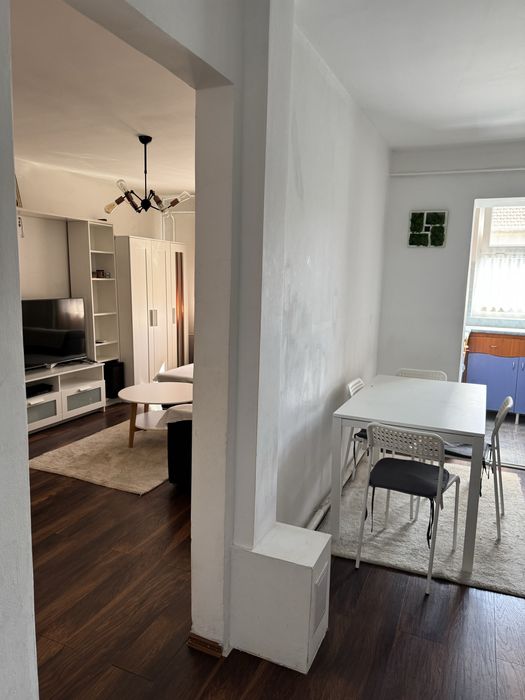 Inchiriez apartament 3 camere Oradea