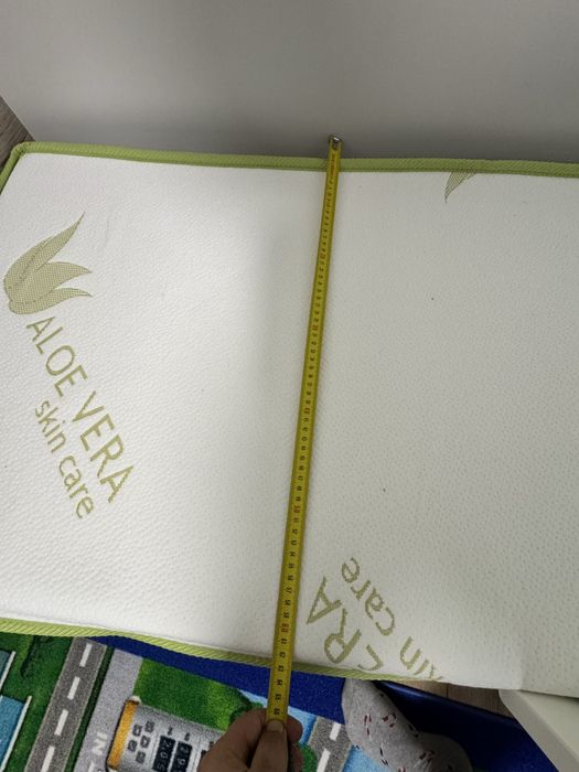 Детско легло с матрак и шкаф