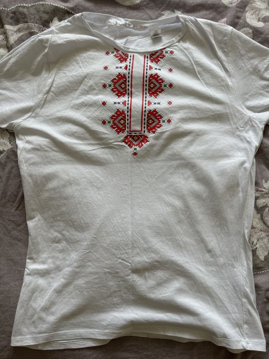 Тениска с шевица