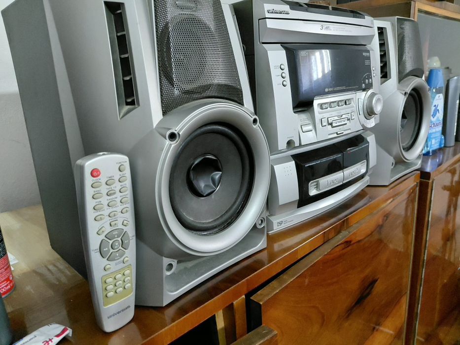 Vând combină muzicală