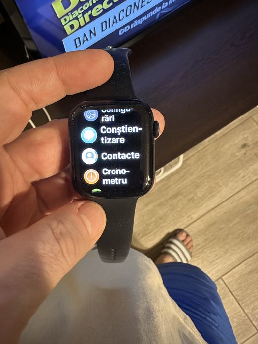 Apple wach se 2024 gps 44 mm  baterie 100% putin folosit