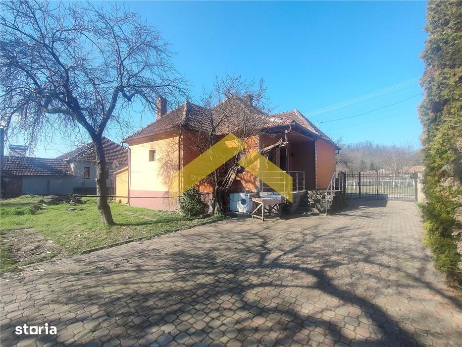 Casa de vanzare localitatea Savarsin