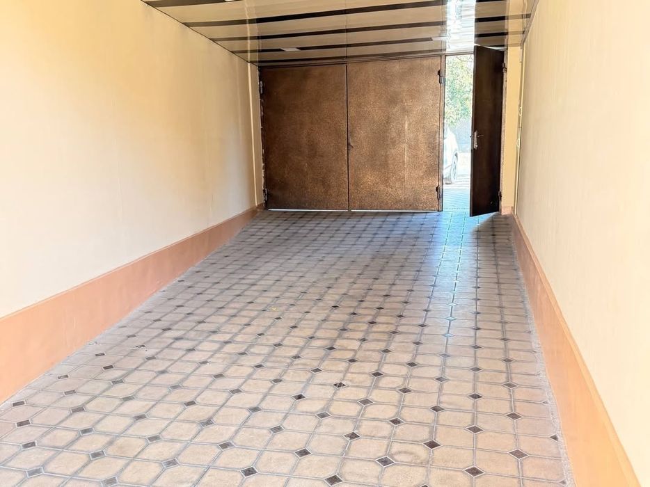 Katta zor uy sotildi.