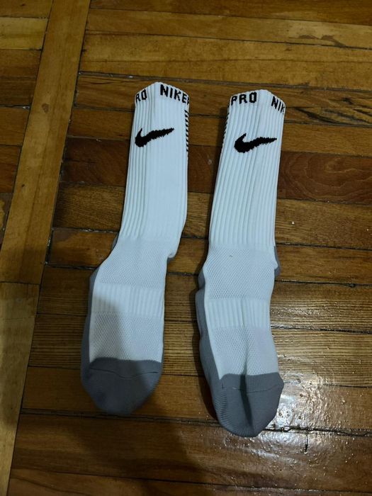 Спортивные носки.