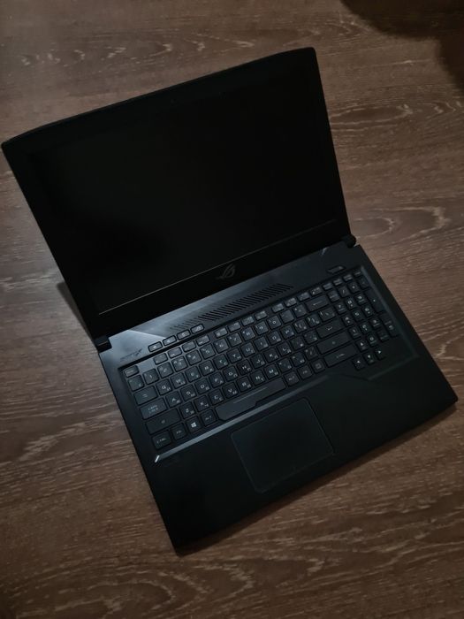Игровой ноутбук Asus rog strix