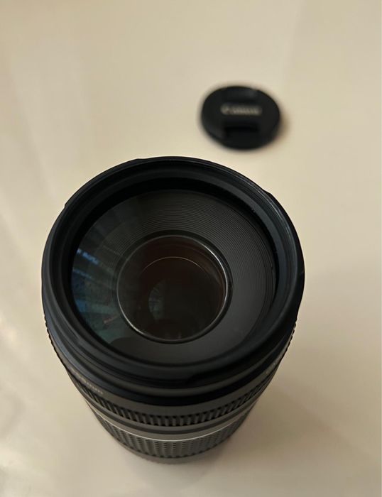 Obiectiv Canon EF 75-300mm f/4-5.6 III