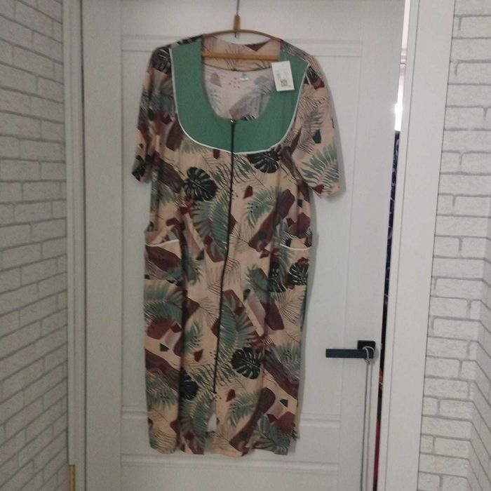 Продам домашние халаты , ночнушки , плавки