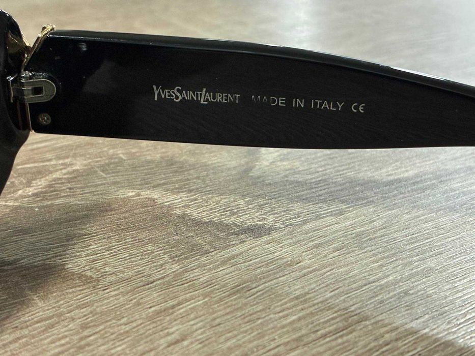 Слънчеви очила YvesSaintLaurent