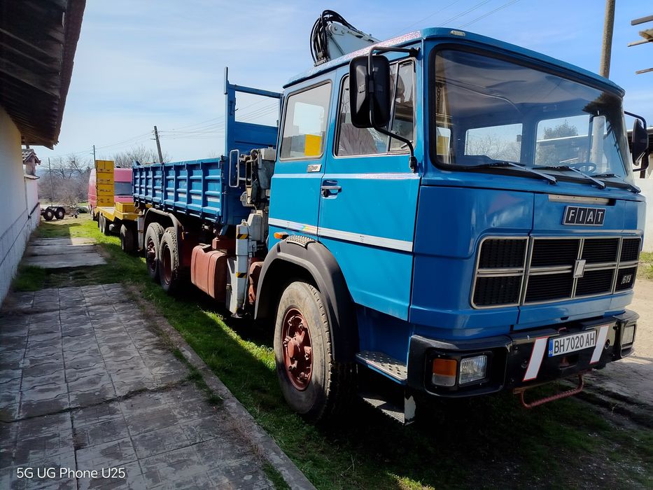 Тристранен САМОСВАЛ КАМИОН С 8 тона КРАН
