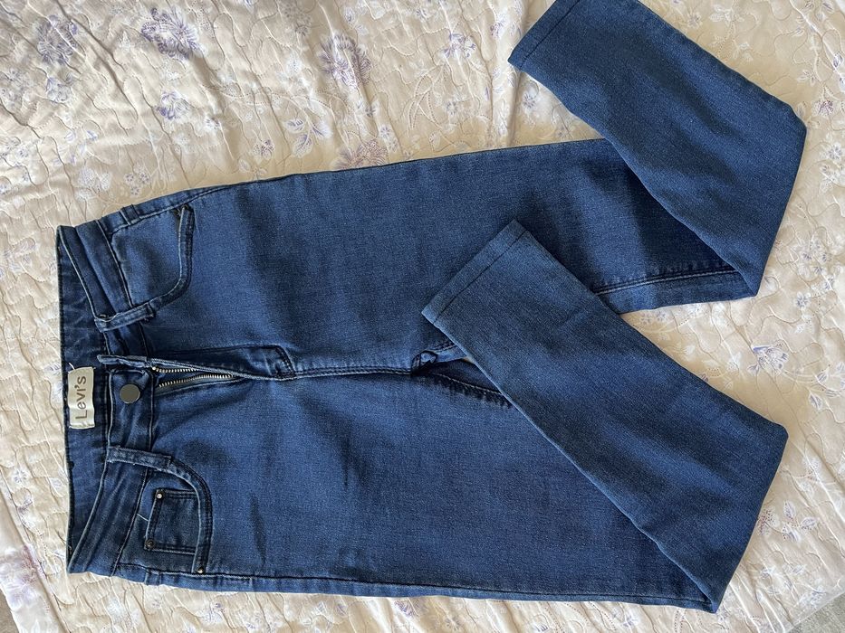 Отдам даром обувь