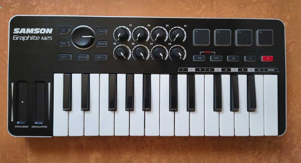 Samson Graphite M25 - Controller USB MIDI