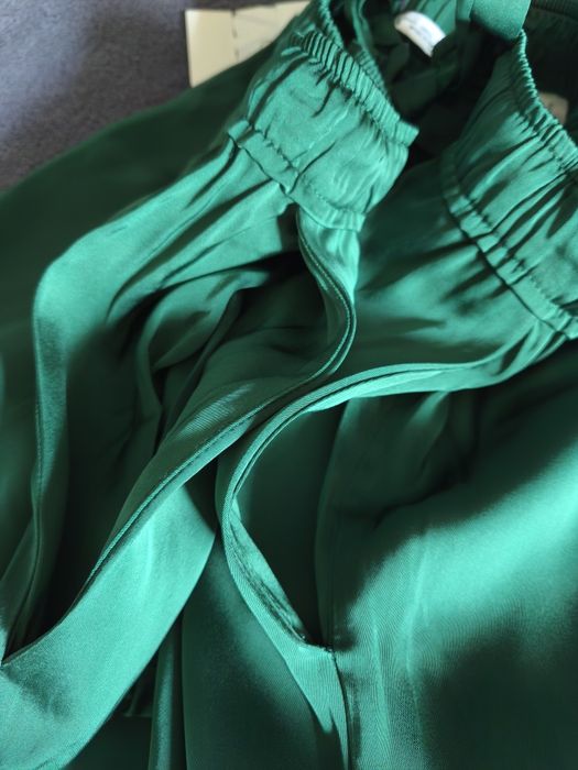 Pantaloni Zara L