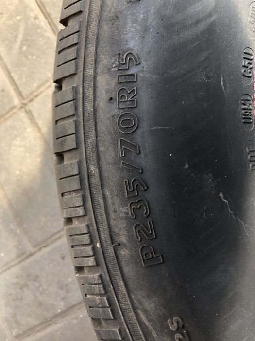 235/70/15 пара шин б/у