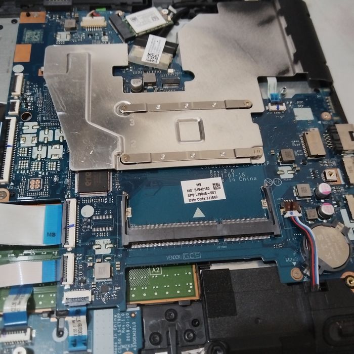 Продам ультрабук hp на запчасти.