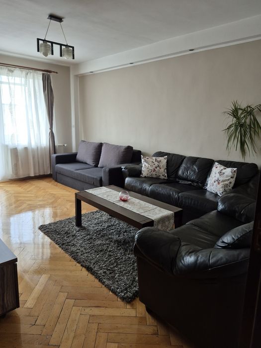 Inchiriez apartament cu 2 camere