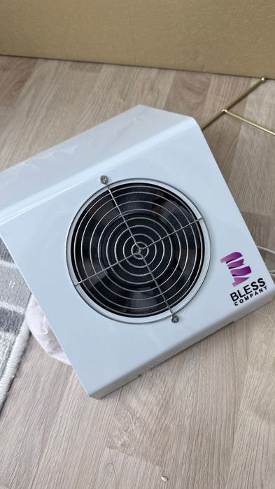 Вытяжка для маникюра Bless company