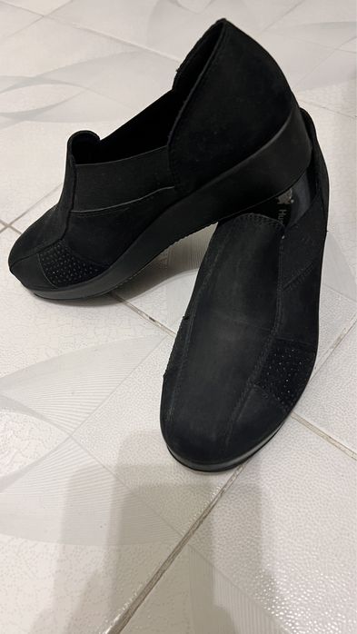 Женская обувь