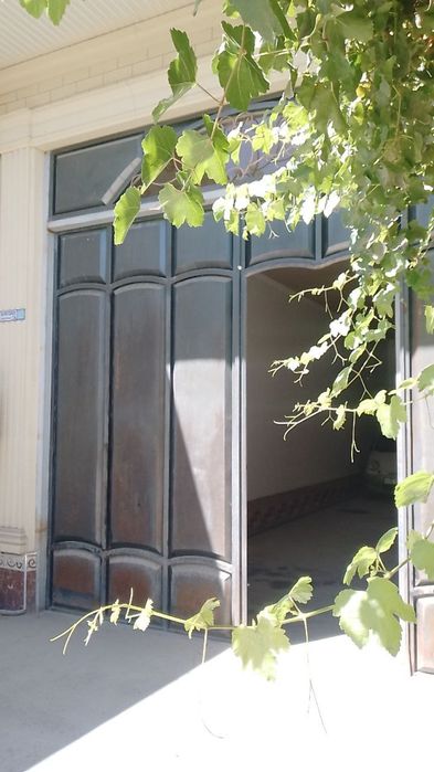 Uy-joy sotiladi 8 soʻtiqli