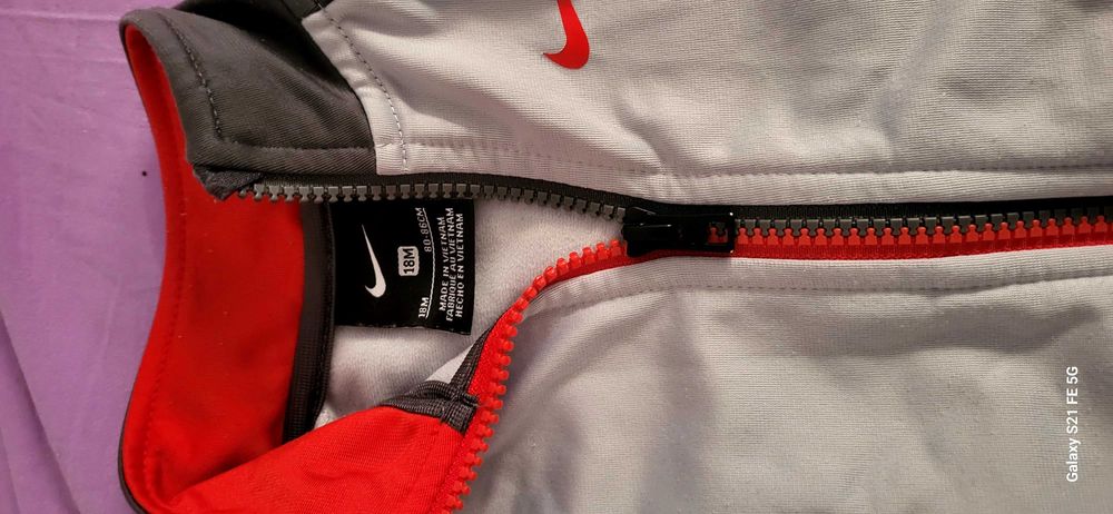 Спортен екип  Nike 18месеца