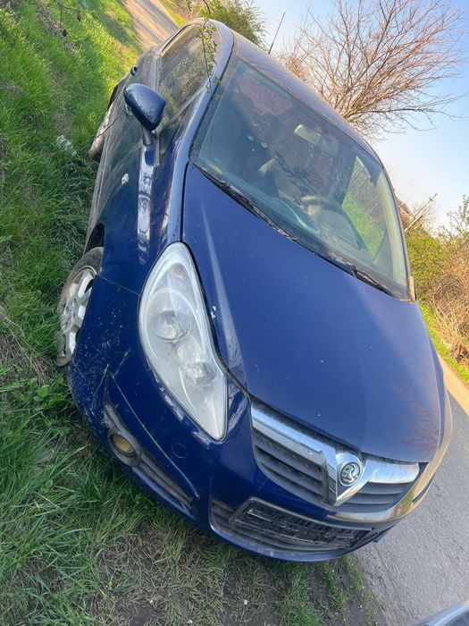 Dezmembrez opel corsa D 1.3 cdti