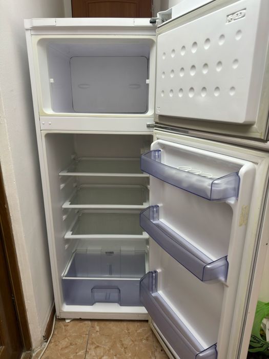 Холодильник beko
