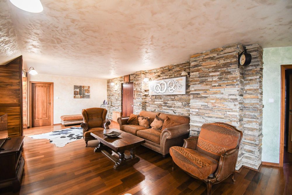 Дава се под наем Тристаен апартамент в София, Зона Б-18 - 110 кв.м за 649 € - Снимка #1