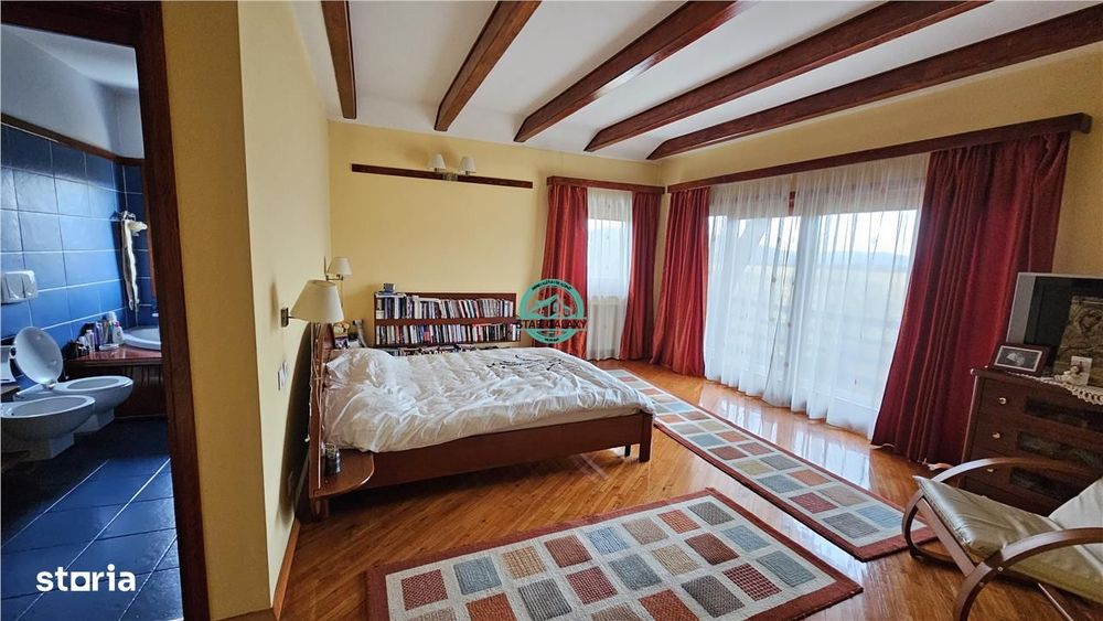 Vand casa de 380 mp, cu teren de 3500 mp in Sangeorgiu de Mures