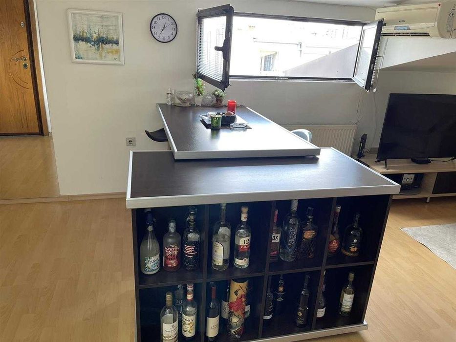 Двустаен имот в кв.Дървеница