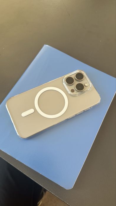 продаю Iphone 15 pro