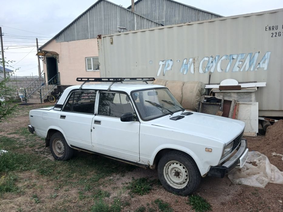 Продам авто ваз 21053