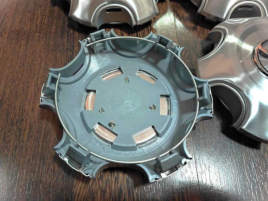 Капачки за джанти Тойота Ланд Крузер