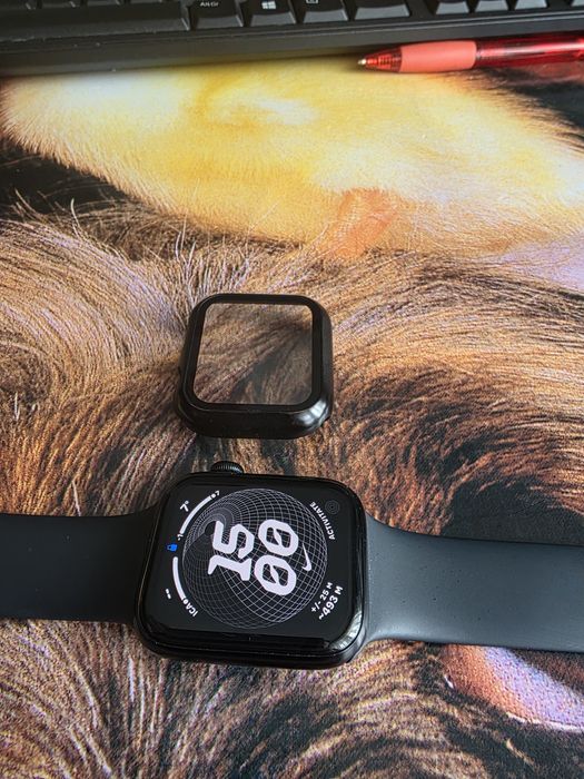 Vând Apple Watch SE2