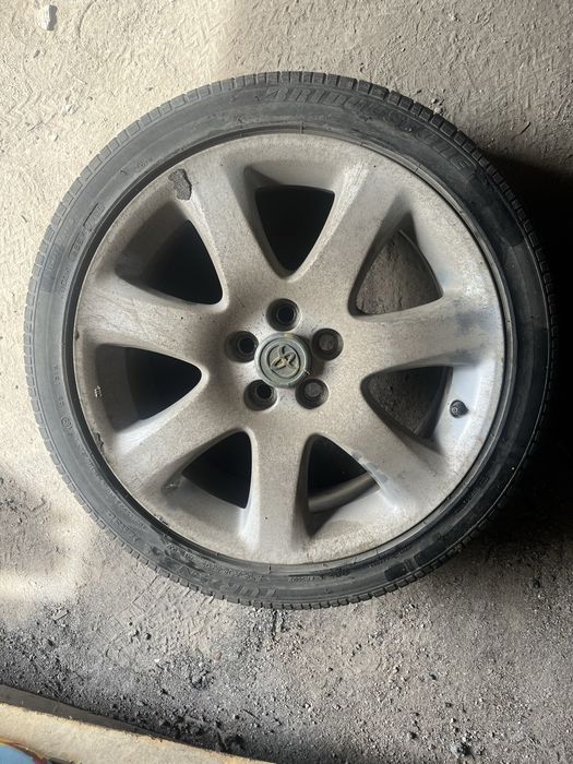 Запаска от тойота авенсис т250