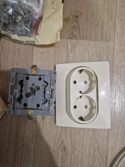 Розетки набор в комплекте