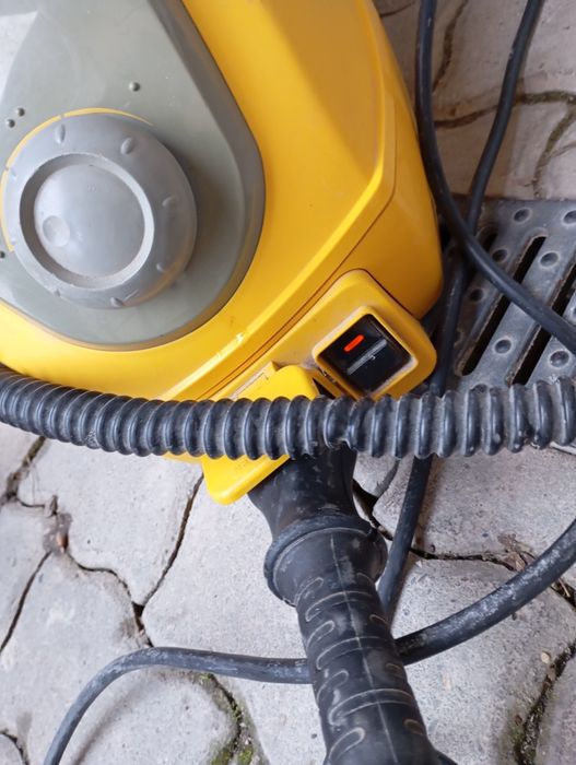 Vând aparat de curățat cu abur! Folosit