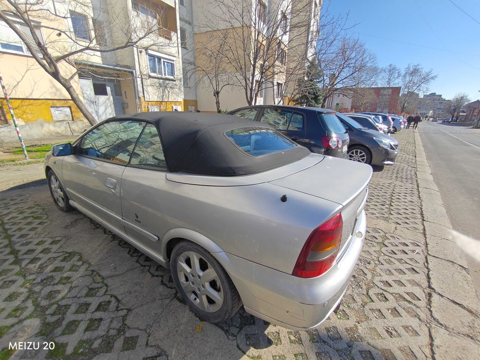 Opel astra 2.2 bertone