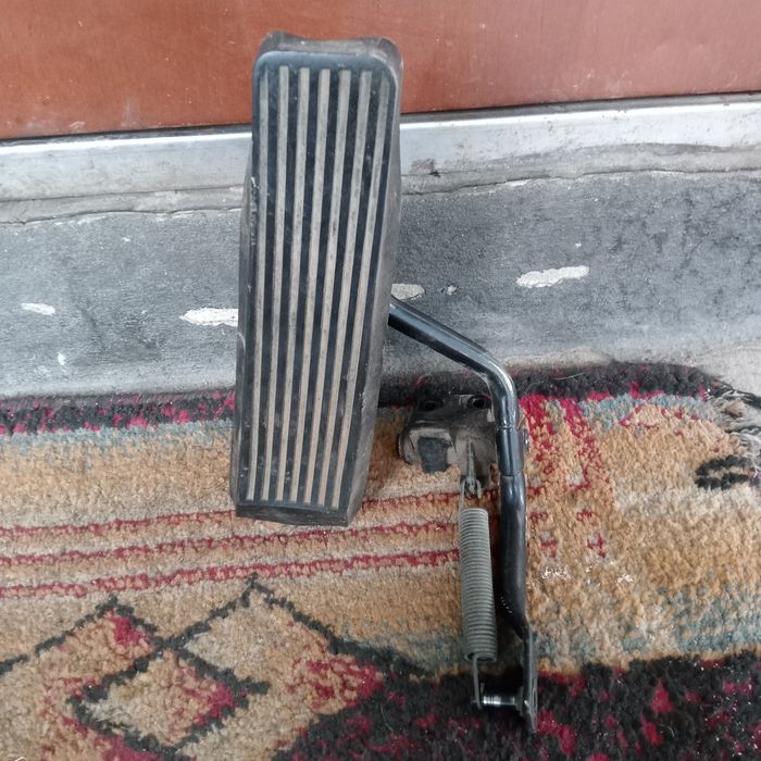 Продам запчасти на Мерседес