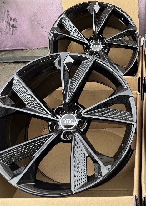 Jante audi a6 negru lucios